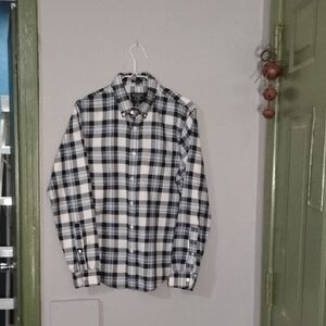 Abercrombie & Fitch Black and White Plaid Button-Down Shirt. CLEARANCE SALE